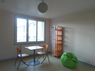 For rent Charolles 2 rooms 40 m2 Saone et loire (71120) photo 2
