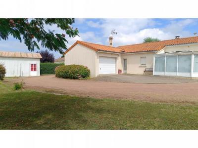 For sale Courlay 4 rooms 103 m2 Deux sevres (79440) photo 2