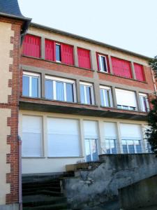 Annonce Location 3 pices Appartement Huriel 03