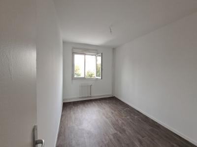 Acheter Appartement 72 m2 Vaulx-en-velin
