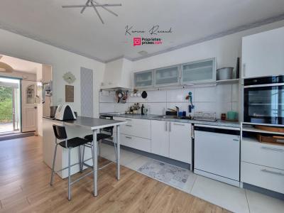 For sale Aubigny 6 rooms 200 m2 Vendee (85430) photo 4