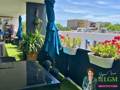 For sale Montpellier 4 rooms 90 m2 Herault (34070) photo 2