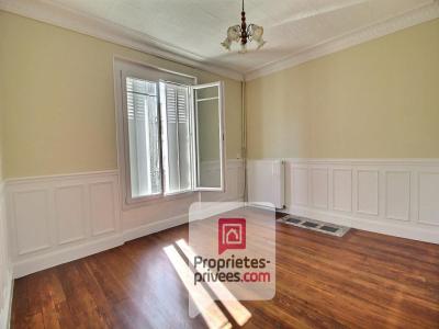 For sale Montargis 4 rooms 85 m2 Loiret (45200) photo 3