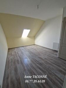 Louer Appartement Puiseaux 660 euros