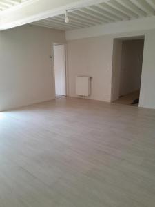 Louer Appartement 74 m2 Champagne-en-valromey