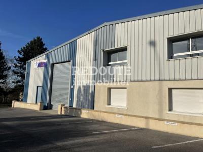 Louer Commerce 757 m2 Muizon