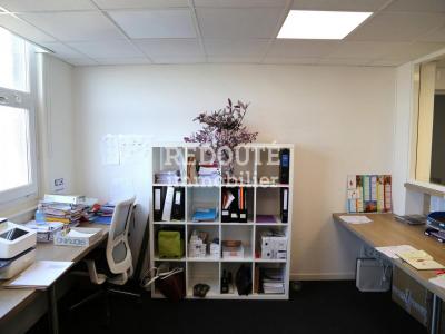 Louer Bureau 326 m2 Betheny