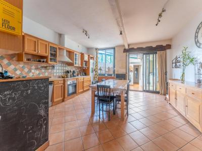 For sale Saint-jean-d'angely 8 rooms 210 m2 Charente maritime (17400) photo 1