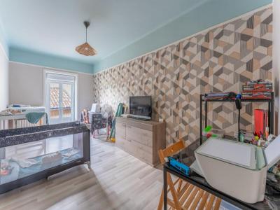 For sale Saint-jean-d'angely 8 rooms 210 m2 Charente maritime (17400) photo 4