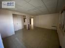 For rent Commercial office Auneuil 114 m2 5 pieces