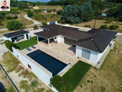 For sale Draguignan 5 rooms 180 m2 Var (83300) photo 0