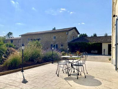 Acheter Maison 240 m2 Saint-maixent-l'ecole
