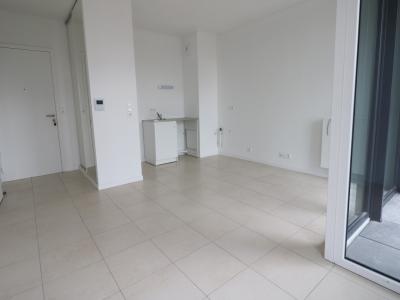 For rent Nantes 2 rooms 38 m2 Loire atlantique (44200) photo 2