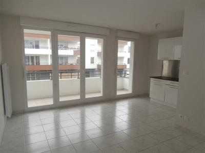 For rent Nantes 2 rooms 39 m2 Loire atlantique (44000) photo 0