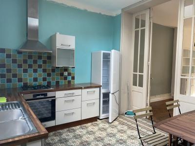For rent Madeleine 4 rooms 106 m2 Nord (59110) photo 2