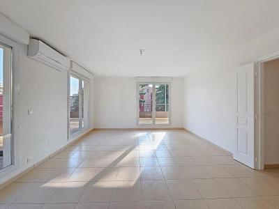For sale Nice 4 rooms 84 m2 Alpes Maritimes (06200) photo 4