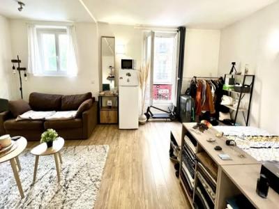 Louer Appartement 26 m2 Paris-18eme-arrondissement