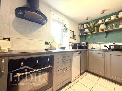 For sale Bagneres-de-bigorre 3 rooms 100 m2 Hautes pyrenees (65200) photo 2