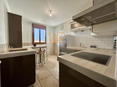 For sale Tarascon 4 rooms 85 m2 Bouches du Rhone (13150) photo 0