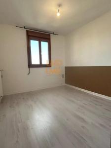 For sale Tarascon 4 rooms 85 m2 Bouches du Rhone (13150) photo 4