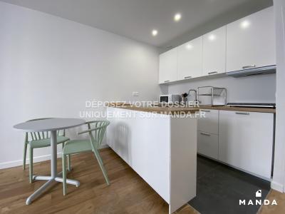 Louer Appartement Paris-18eme-arrondissement 919 euros