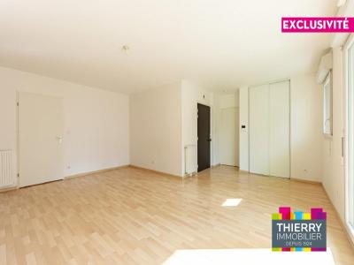 For sale Nantes 3 rooms 65 m2 Loire atlantique (44200) photo 2