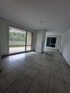 For rent Fontaines-sur-saone 3 rooms 66 m2 Rhone (69270) photo 2
