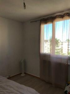 For sale 12 PLACE D'AUSTERLITZ 4 rooms 65 m2 Gard (30900) photo 4