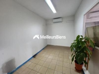 Louer Bureau 69 m2 Baie-mahault