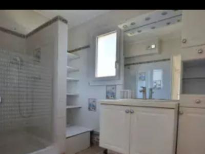 For sale Agde 4 rooms 78 m2 Herault (34300) photo 3