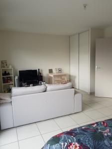 Louer Appartement Sainte-foy-les-lyon 693 euros