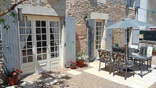For sale 8 rooms 170 m2 Charente (16350) photo 2