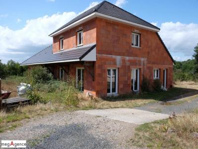 Acheter Immeuble 299 m2 Saint-germain-les-vergnes