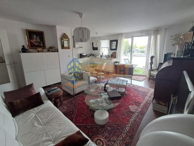 For sale Lille 4 rooms 80 m2 Nord (59000) photo 2