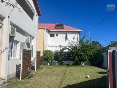 Louer Appartement 79 m2 Etang-sale