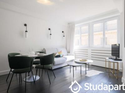 Louer Appartement 38 m2 Paris-8eme-arrondissement