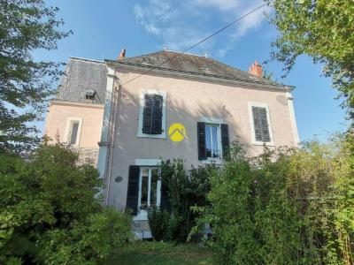 For sale Neris-les-bains 12 rooms 300 m2 Allier (03310) photo 2