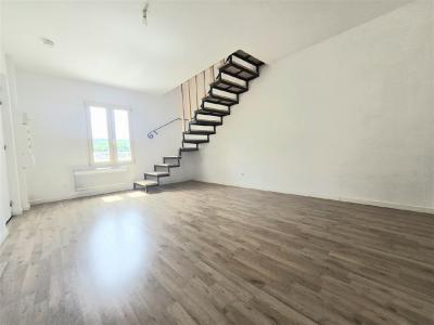 Louer Appartement 47 m2 Fosses