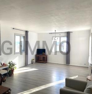 For sale Angles 4 rooms 91 m2 Gard (30133) photo 2