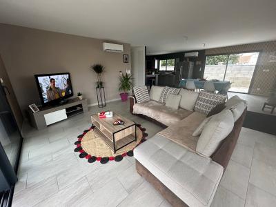 For sale Mathes 6 rooms 143 m2 Charente maritime (17570) photo 2
