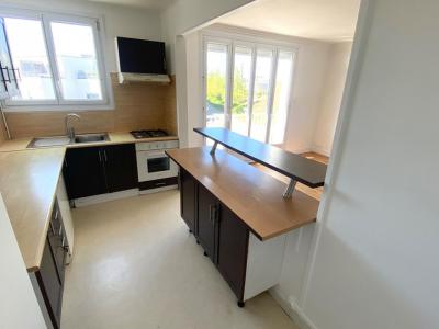 For sale Vannes 3 rooms 67 m2 Morbihan (56000) photo 3