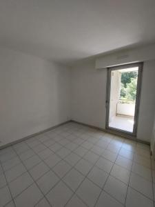 For rent Marseille-8eme-arrondissement 4 rooms 97 m2 Bouches du Rhone (13008) photo 3