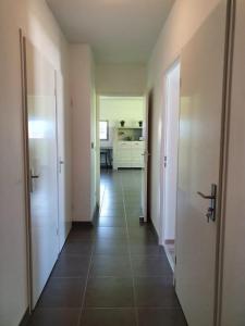 For rent Bordeaux 5 rooms 95 m2 Gironde (33300) photo 3