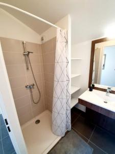 For rent Bordeaux 5 rooms 95 m2 Gironde (33300) photo 4