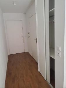 For rent Villeneuve-la-garenne 1 room 22 m2 Hauts de Seine (92390) photo 3