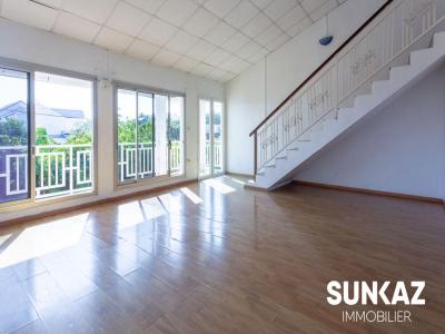 Louer Appartement 50 m2 Saint-pierre