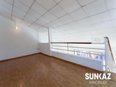 Louer Appartement Saint-pierre 795 euros