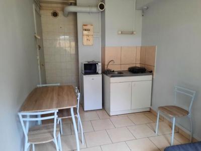 For rent Marly-le-roi 1 room 15 m2 Yvelines (78160) photo 2