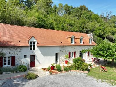 For sale Gan 6 rooms 190 m2 Pyrenees atlantiques (64290) photo 1