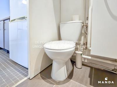Louer Appartement Paris-18eme-arrondissement 911 euros